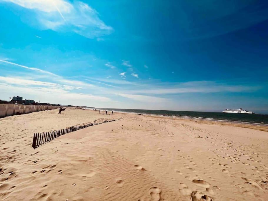 Le Cosy Calais Exterior foto